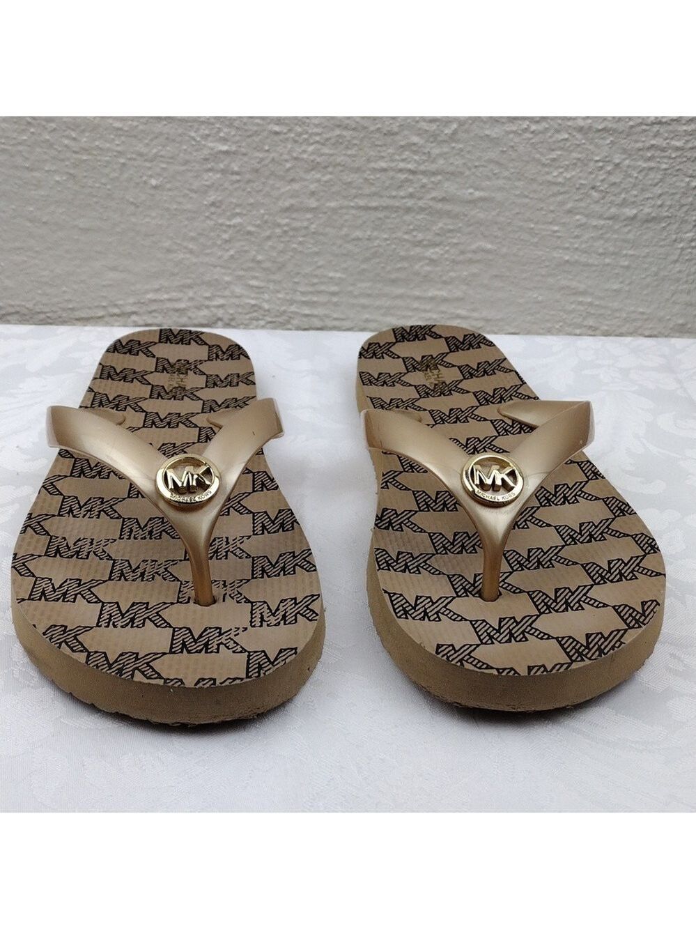 MICHAEL Michael Kors Brown Gold PVC Upper Thong Slip On Flip Flop Shoe - Picture 2 of 15